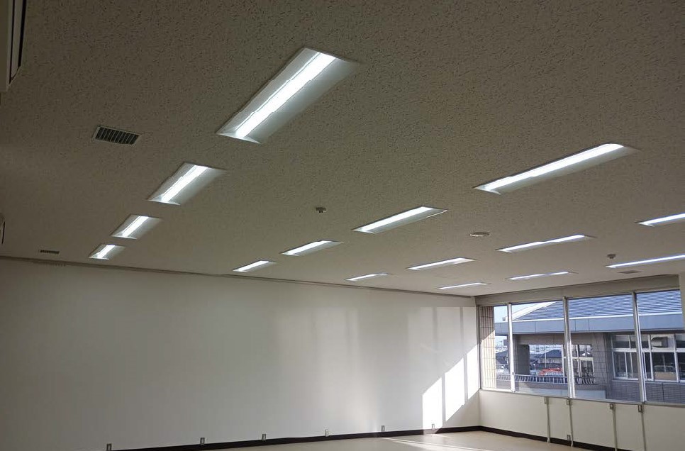 高等技術専門校６号館改修電気工事