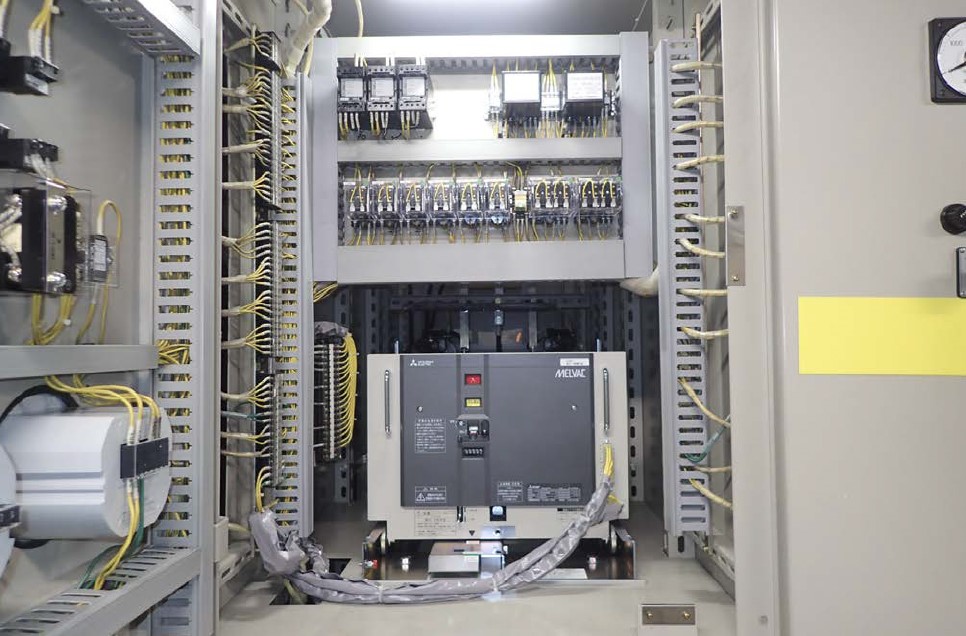 警察本部庁舎受変電設備改修工事